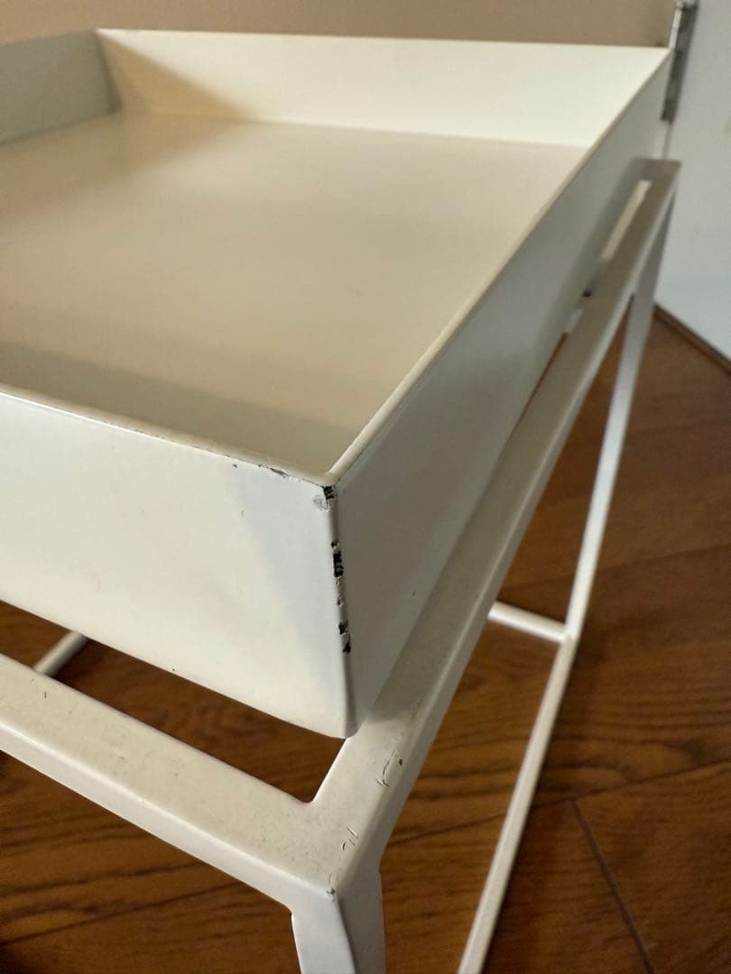 HAY TRAY TABLE（トレイテーブル）S ホワイト サイドテーブル