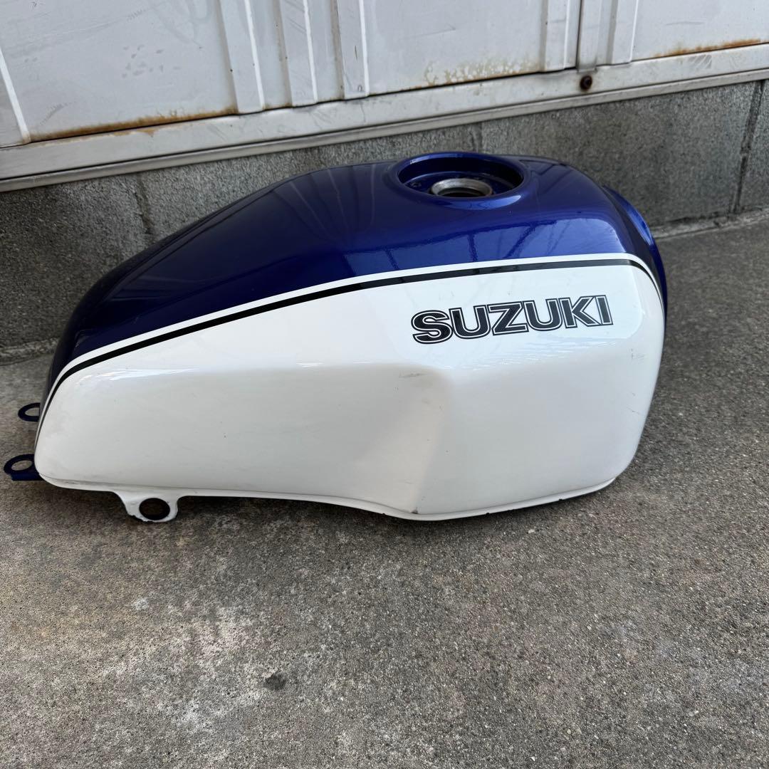 gsx400 インパルス　タンク　凹みあり