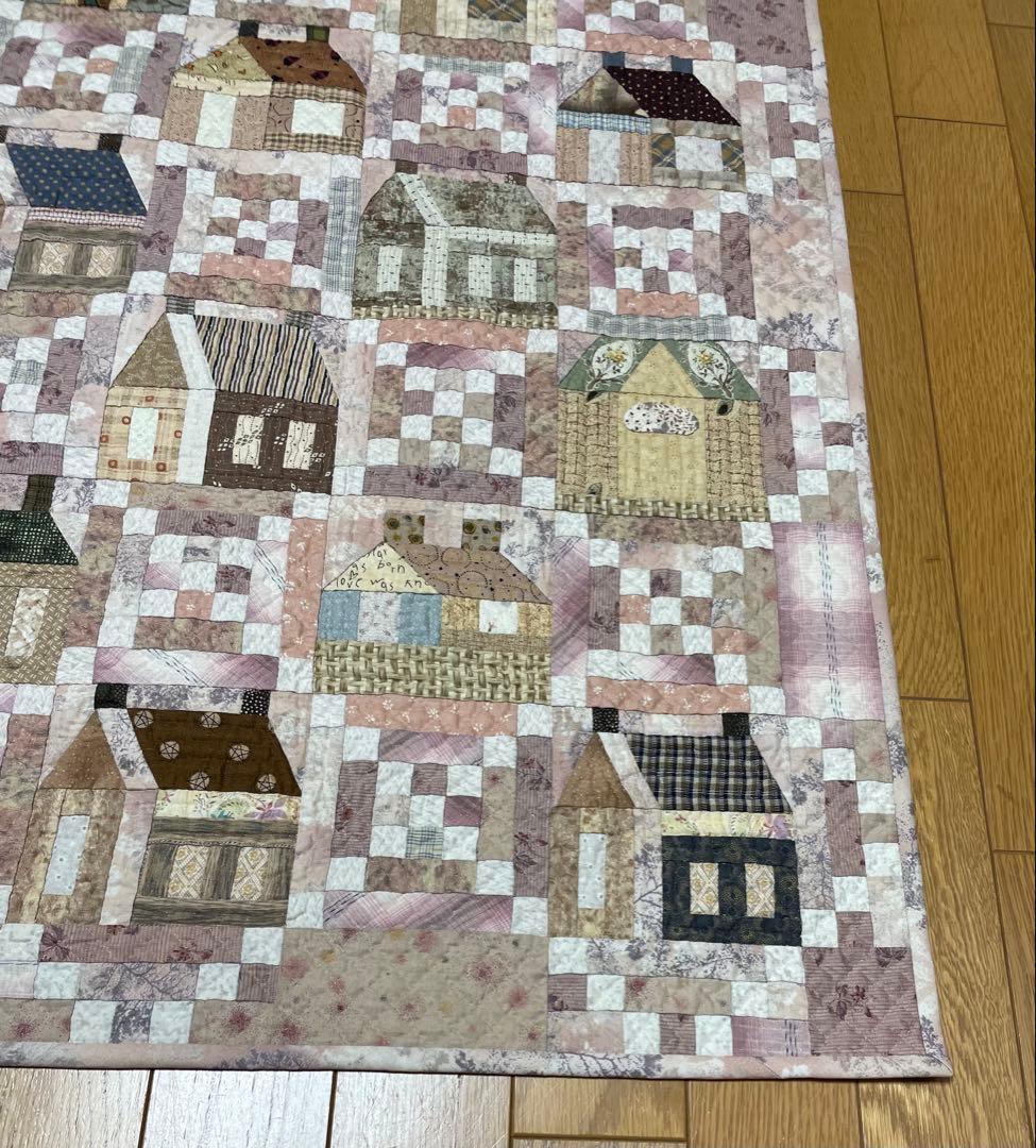 パッチワークキルト　タペストリー　ハウス