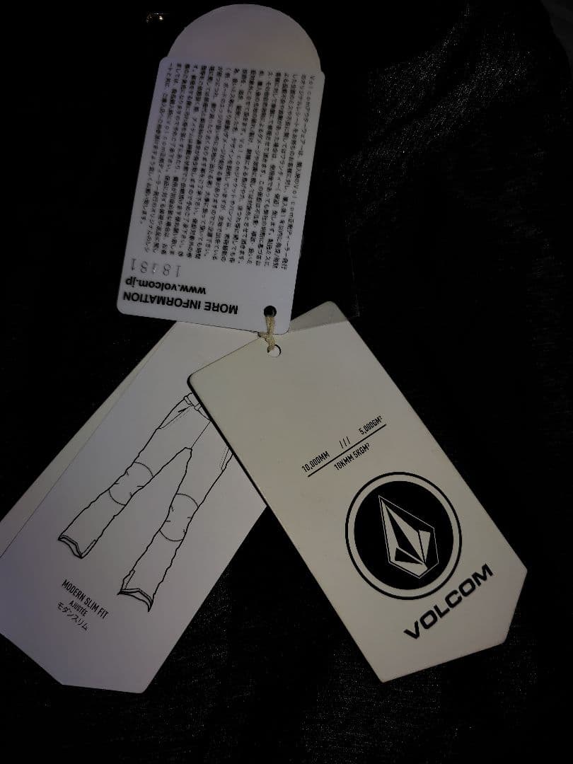 VOLCOM スノボウェア　上下　新品タグ付き　S　XS