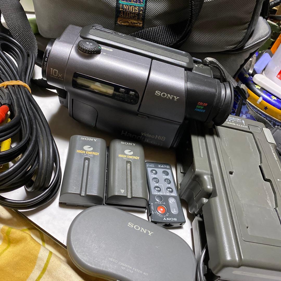 SONY VideoHi8 Handycam CCD-TR3 ④