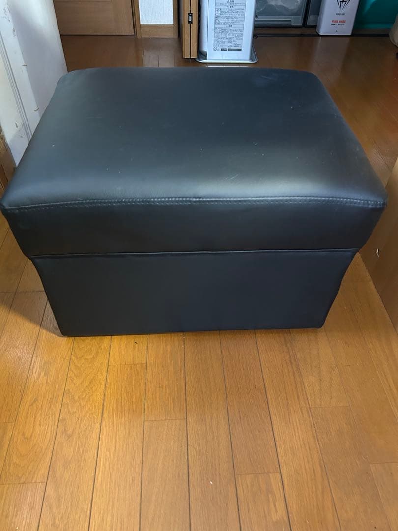 オットマン/黒革/高さ37cm/未使用