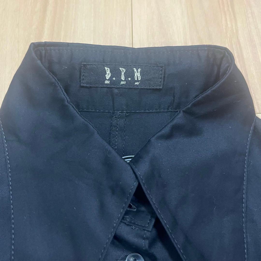 ブラックピースナウ　ブラウス