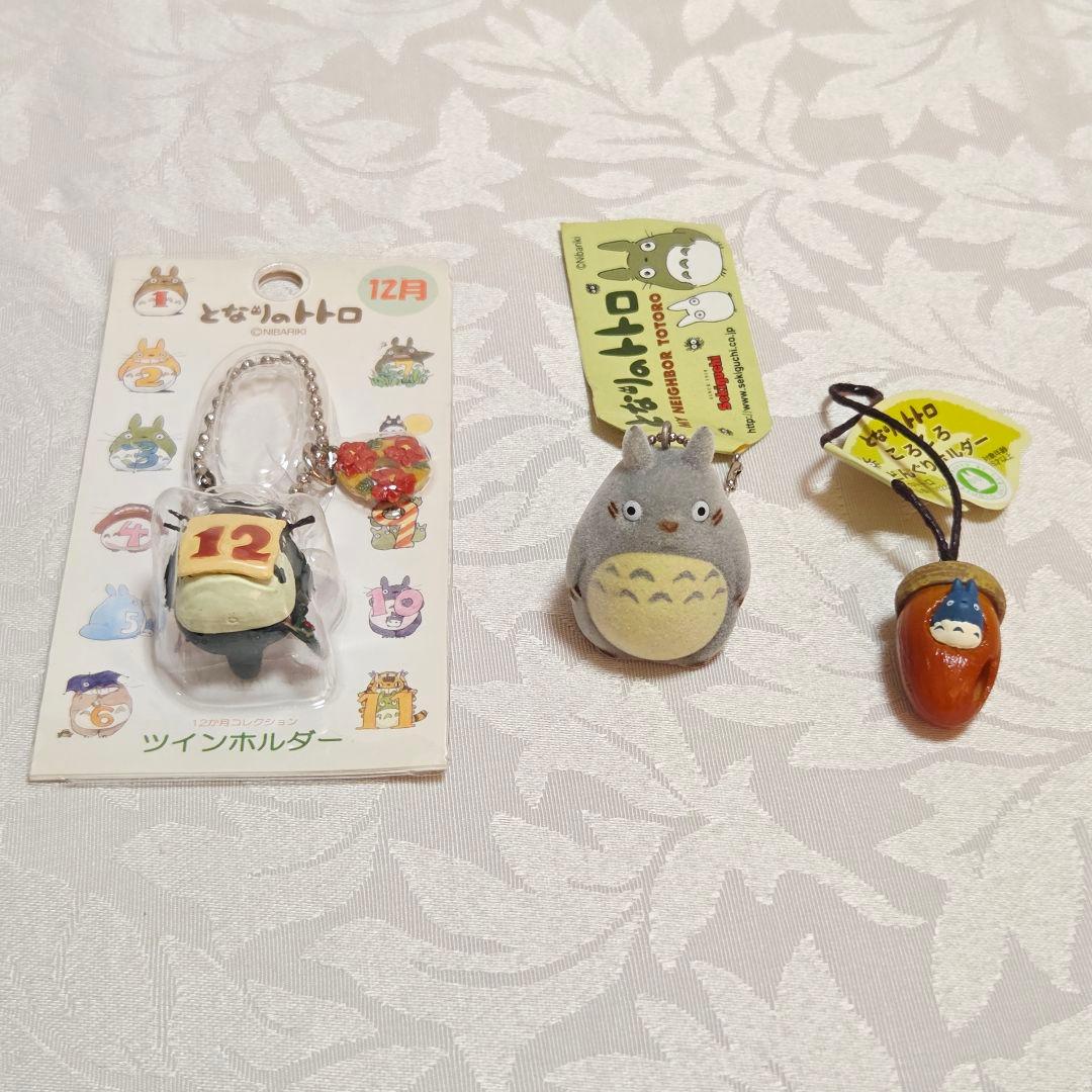 となりのトトロ　8点　まとめ売り　カレンダー　ハンカチ　ホルダー