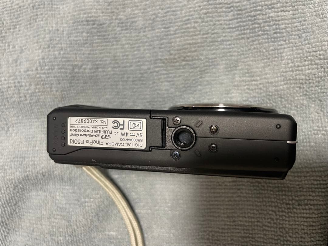 Fujifilm FinePix F50 fd コンパクトデジタルカメラ