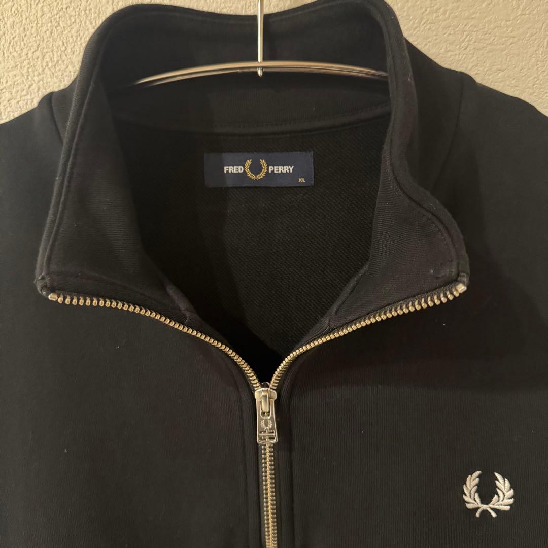 フレッドペリー　FRED PERRY ハーフジップ トレーナー　刺繍ロゴ　XL