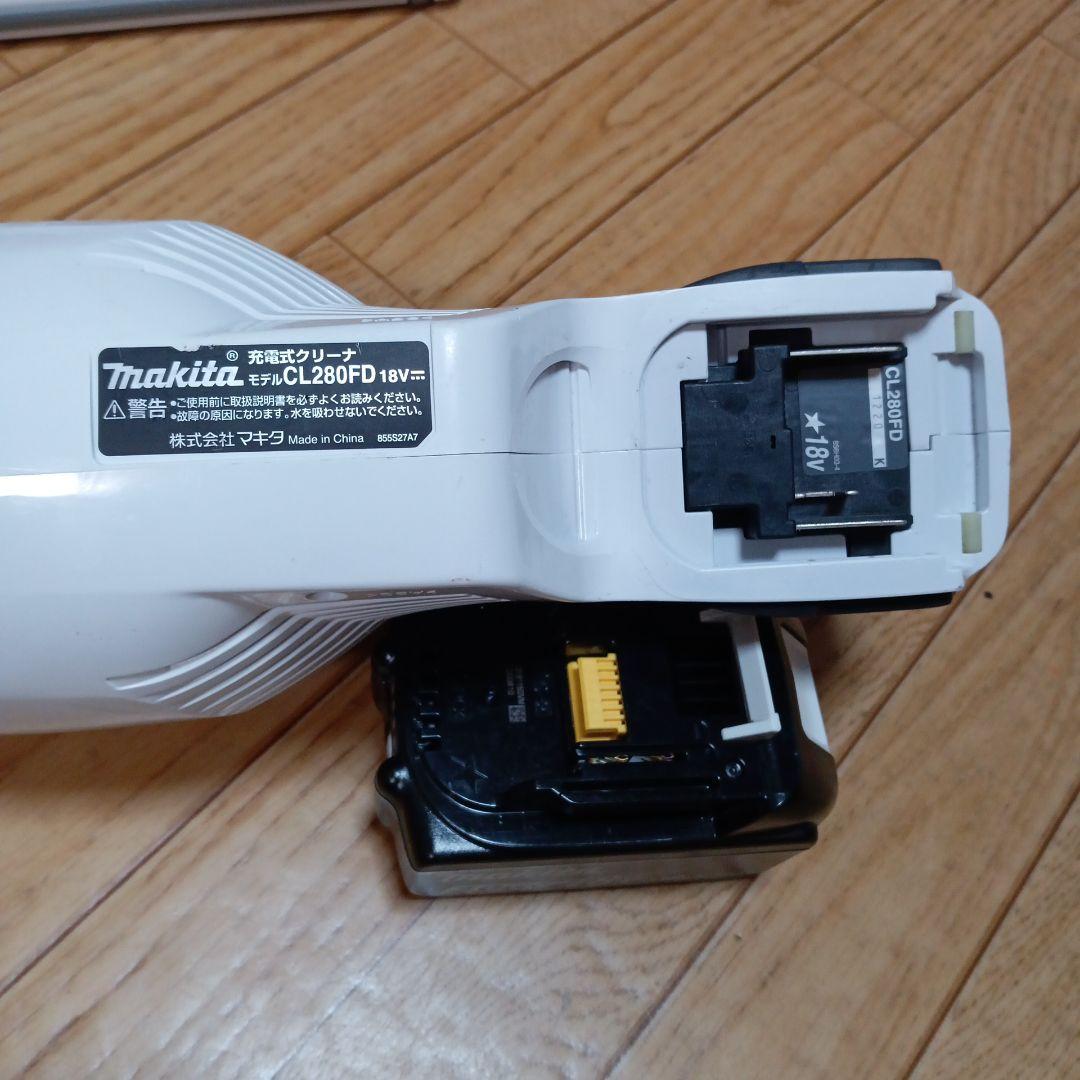 マキタ18V充電式クリーナCL280FD 純正バッテリーと純正充電器付