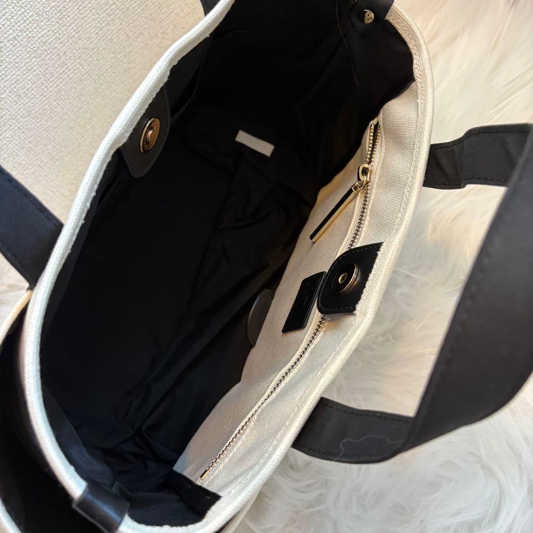 c*e様 【美品】LANVIN en Bleu ハンドバッホワイト/ブラック