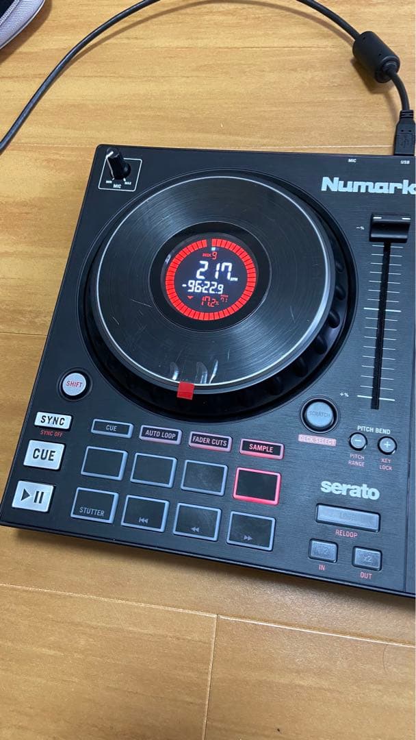 【美品】Numark MIXTRACK PLATINUM FX