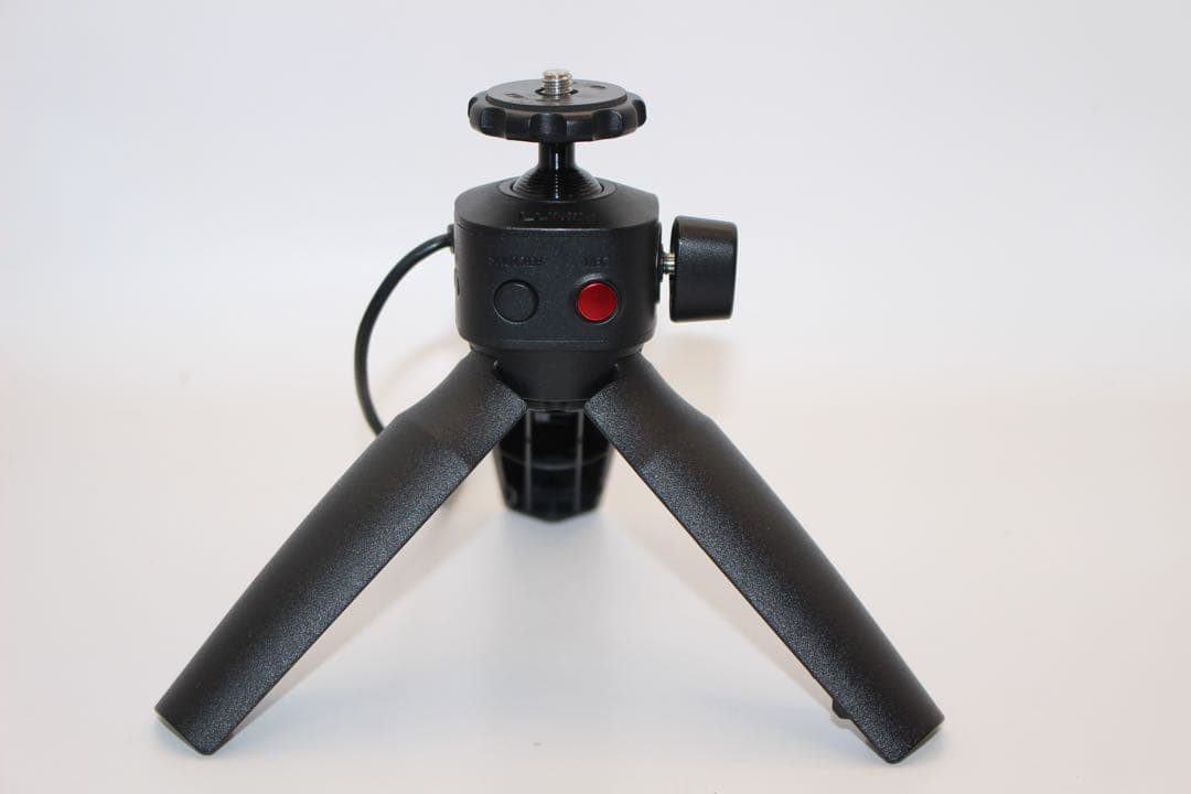 ★ショット数739回未使用級★LUMIX DC-G100 ボディ　グリップ付き