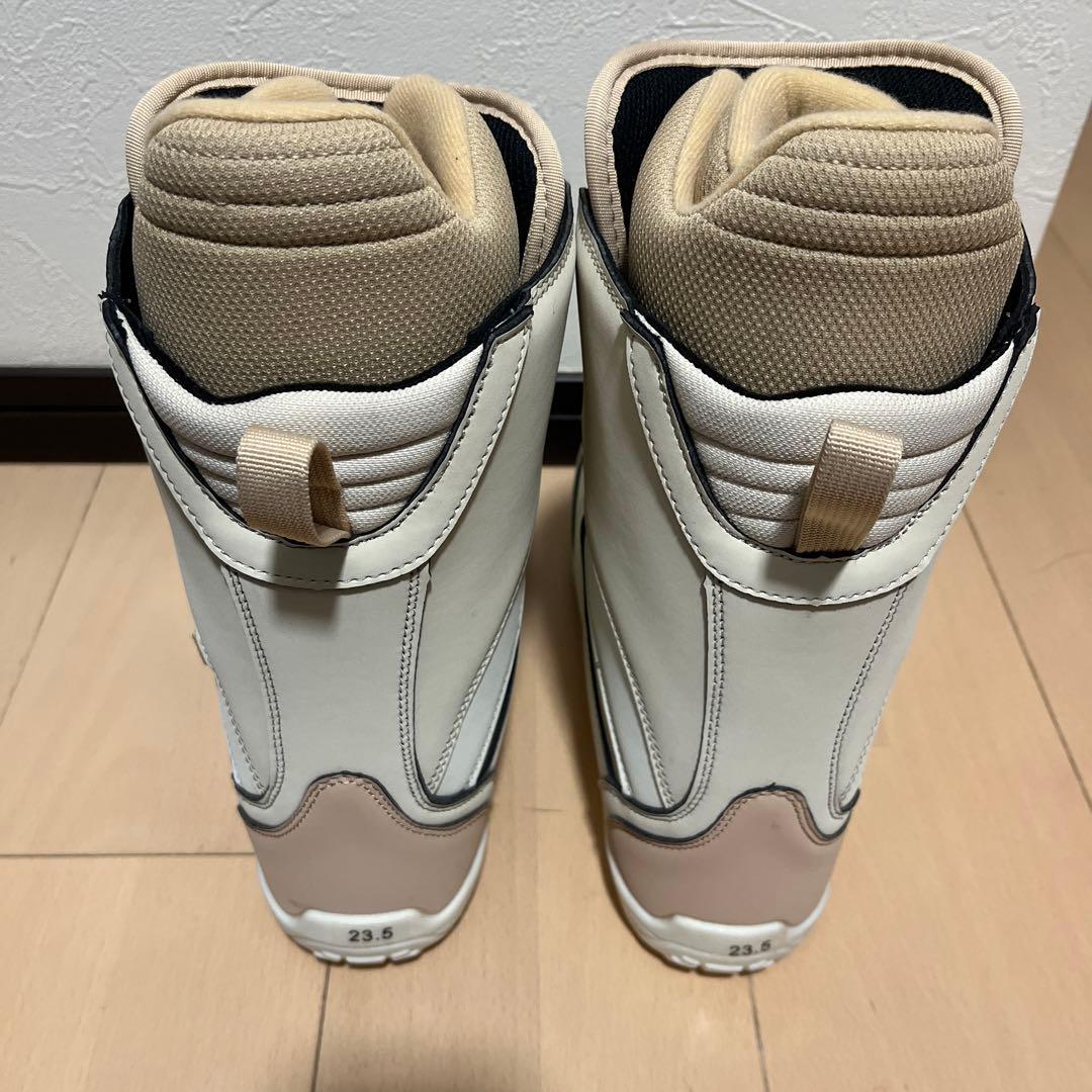 スノーボードブーツ　23.5