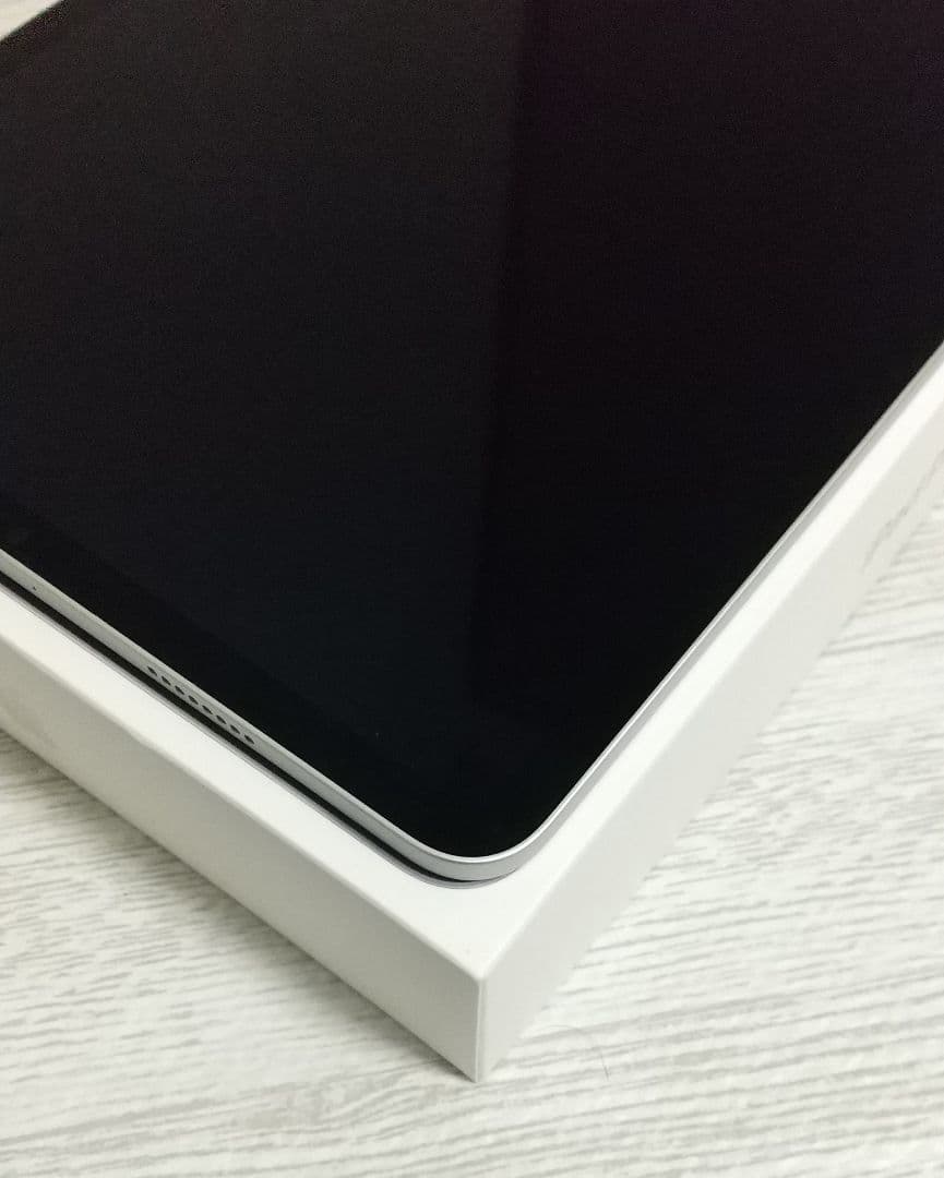 美品 iPadPro 11インチ 第3世代 128GB wifiモデル シルバー