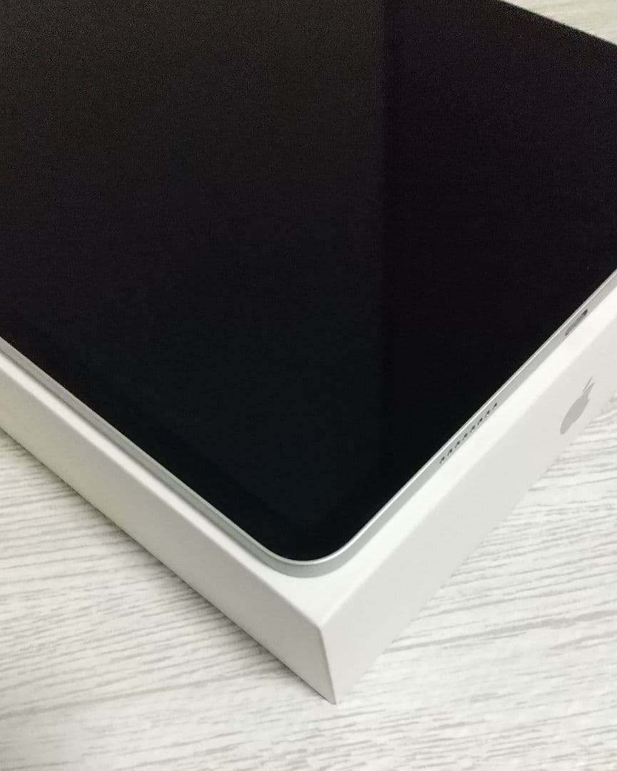 美品 iPadPro 11インチ 第3世代 128GB wifiモデル シルバー