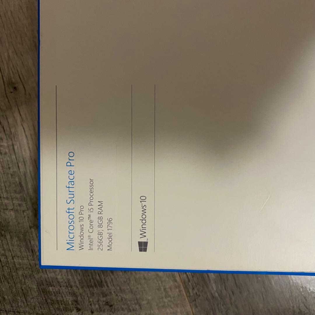Windowsタブレット本体 Microsoft Surface Pro 5 256GB Model 1796