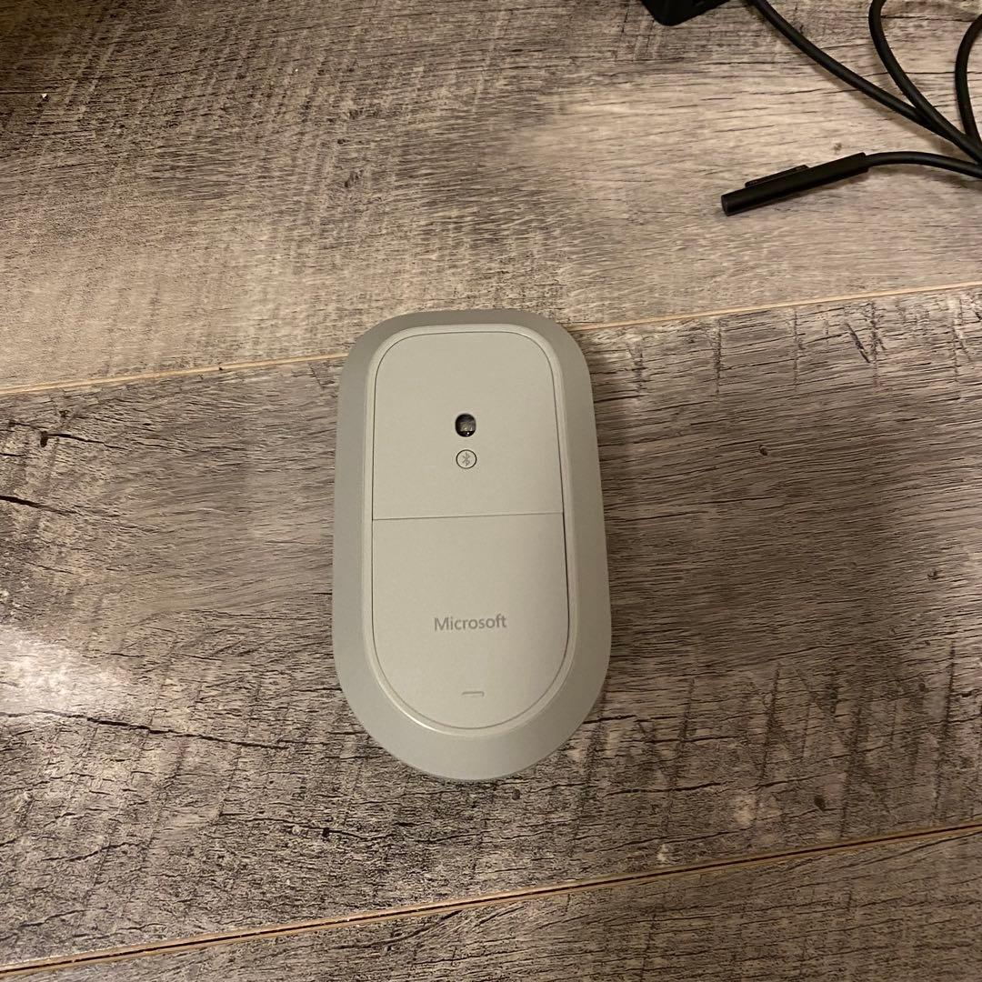 Windowsタブレット本体 Microsoft Surface Pro 5 256GB Model 1796