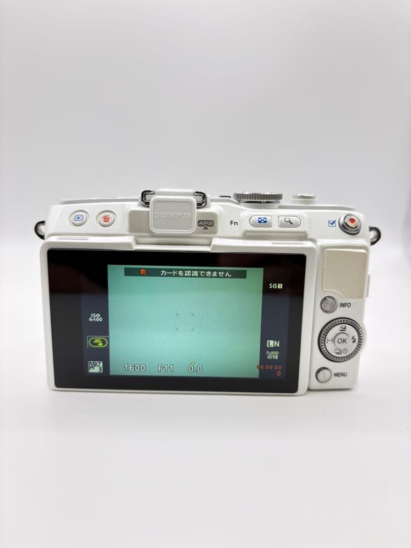 OLYMPUS PEN E-PL6 ホワイト