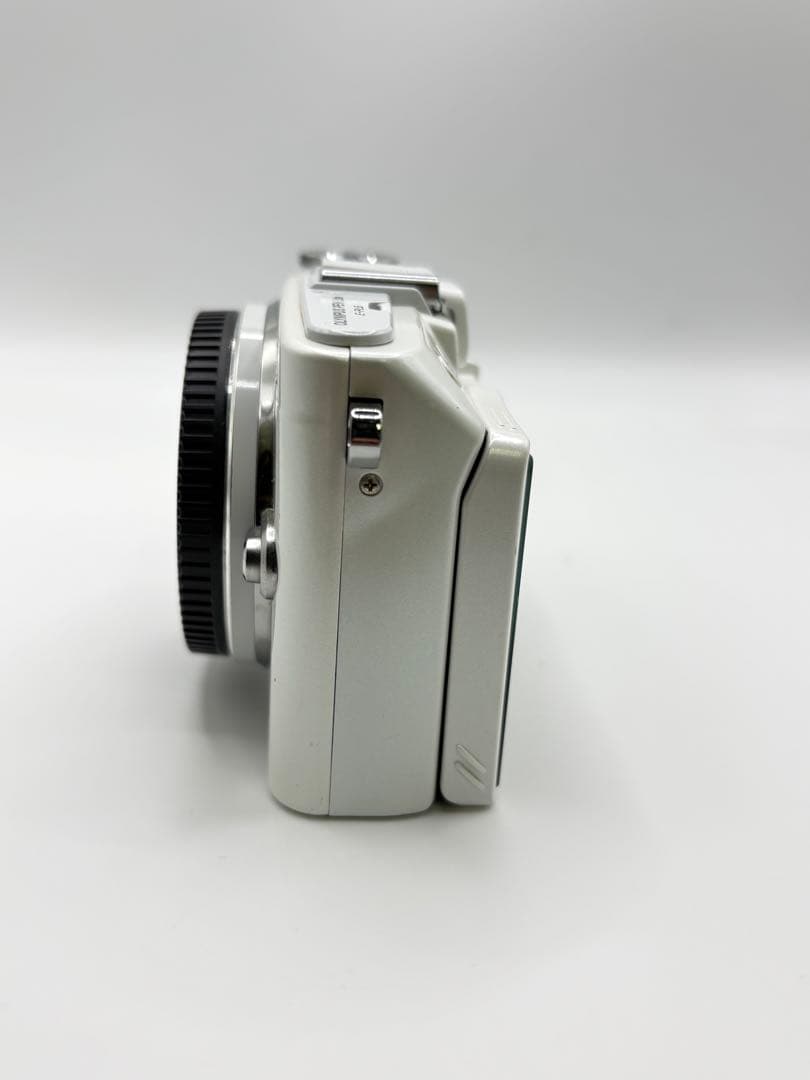 OLYMPUS PEN E-PL6 ホワイト