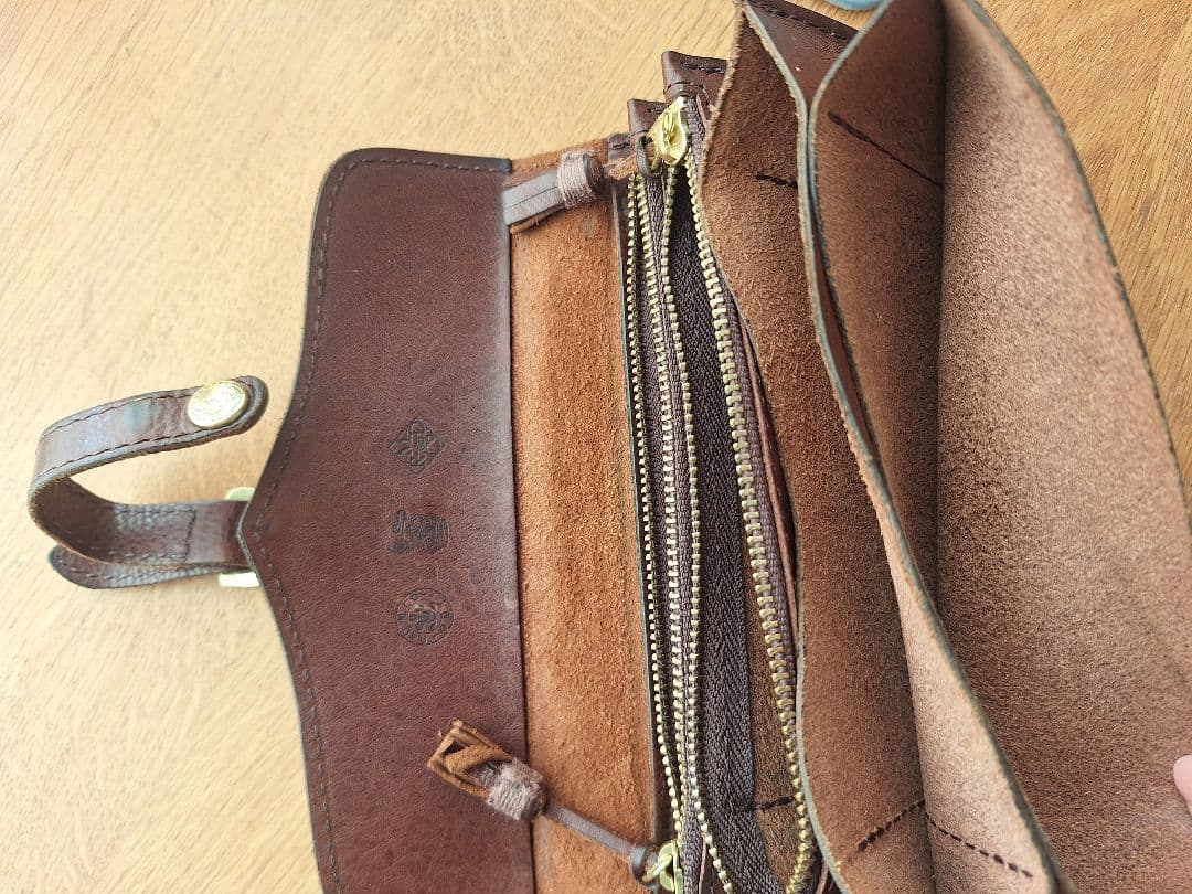 最終価格【状態良いです⠀】オールドマンズテーラー レザー長財布・半年使用