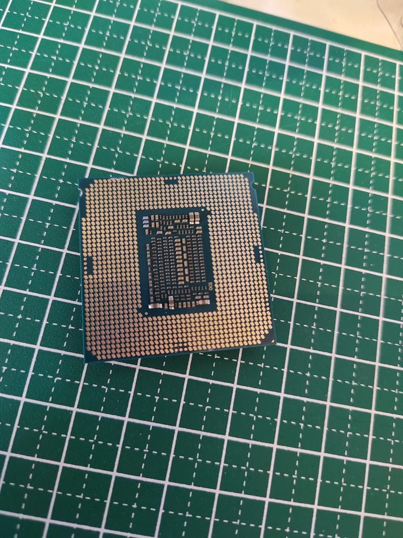 Intel Core i7-8700 　3.20GHz