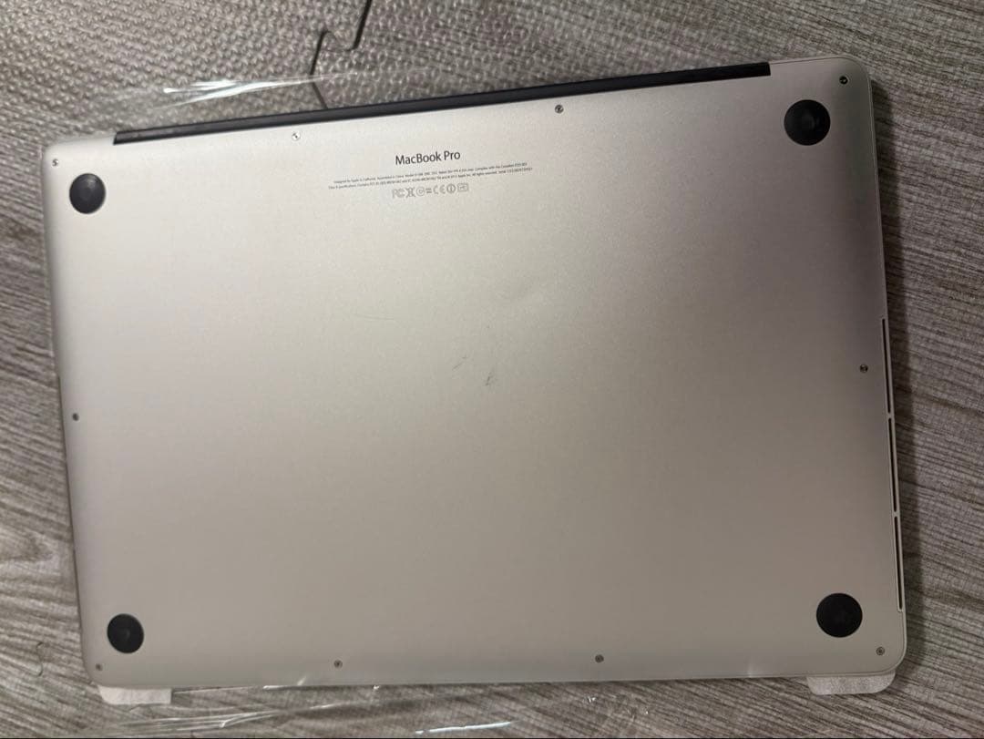 Apple MacBook Pro 15インチ Retinaディスプレイ2012