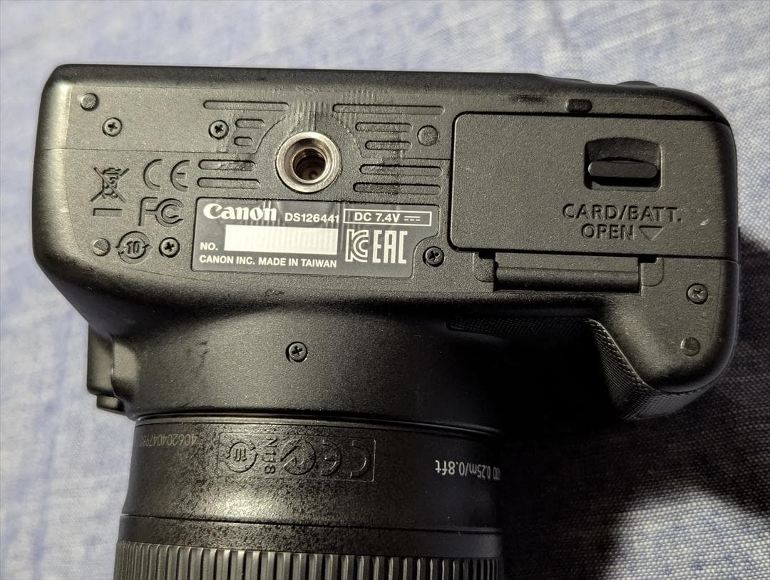 EOS Kiss X7 ダブルズームキット 予備バッテリー レンズフードフィルタ