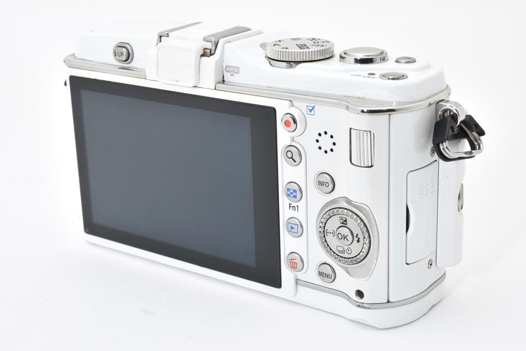 OLYMPUS E-P3 ミラーレスカメラ ホワイト 本体