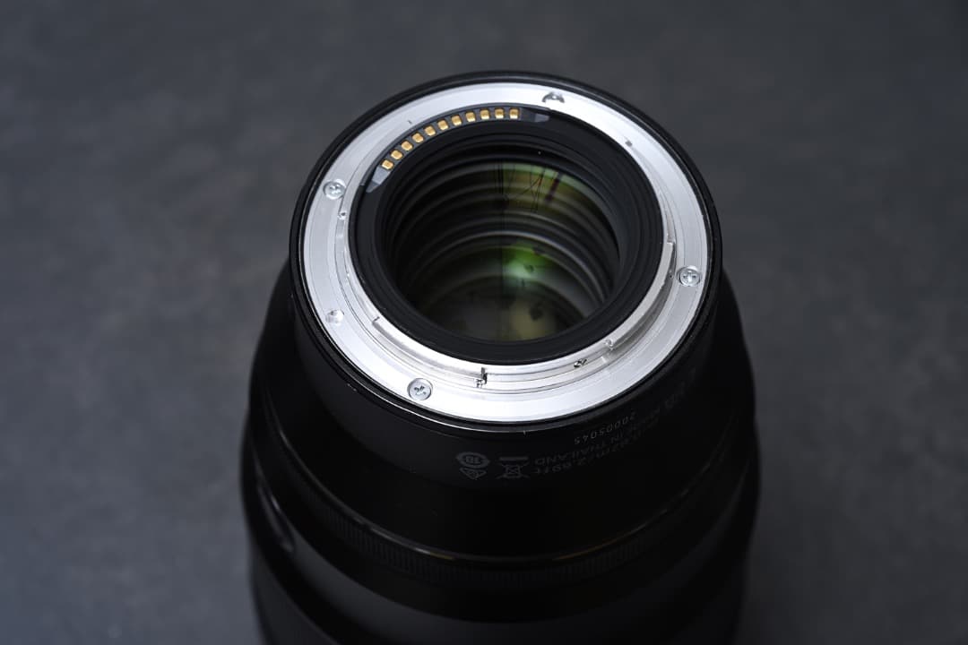 Nikon ニコン NIKKOR Z 135mm f/1.8 S Plena