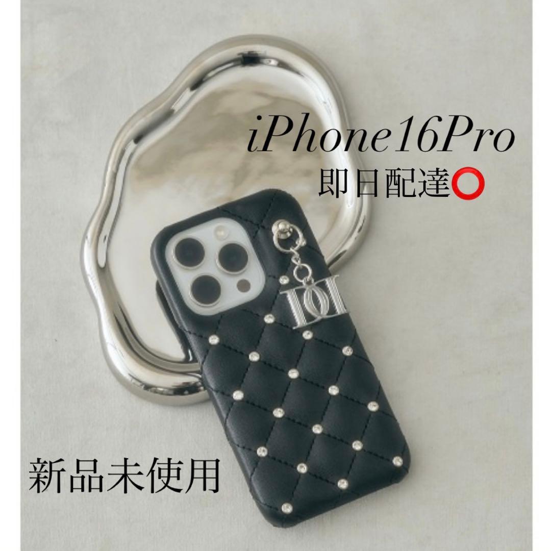 ダーリッチ　キルティングビジューDDチャームiPhone16Pro