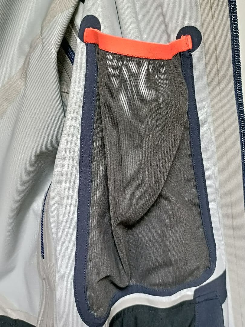 サロモン SALOMON ICESTAR 3L JKT　Sサイズ