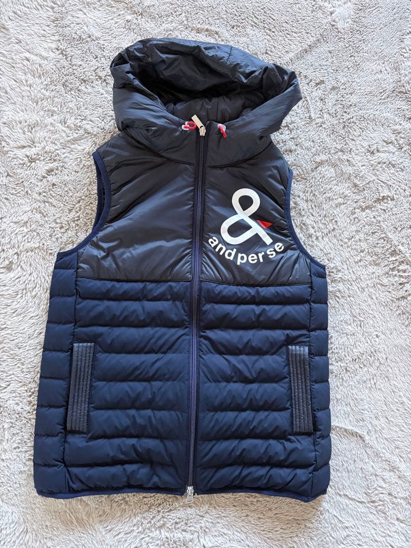 and perse フード付きネイビーベスト M