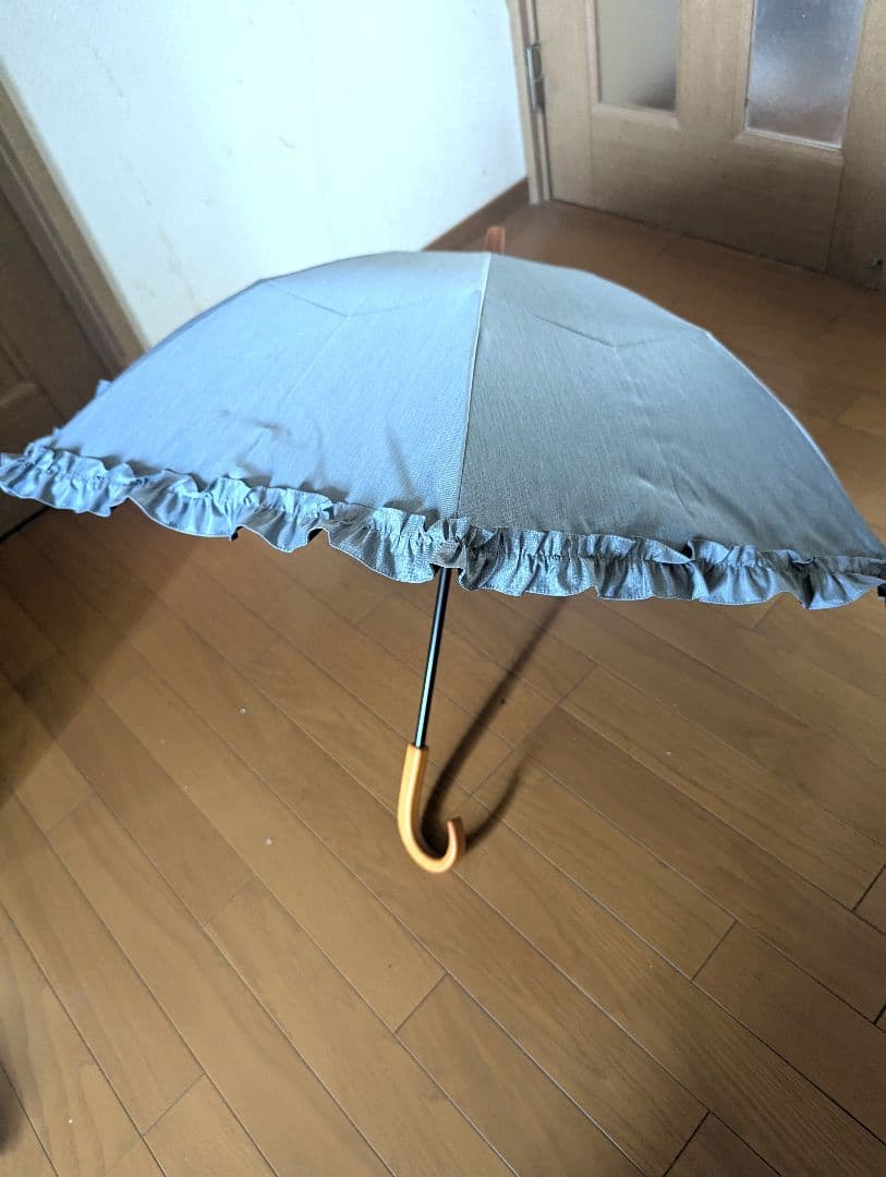 サンバリア100 　折りたたみ日傘 ２段折りフリル