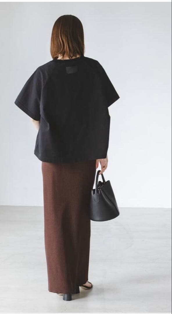 コグザビッグスモークJEMMA T-SHIRT BLACK