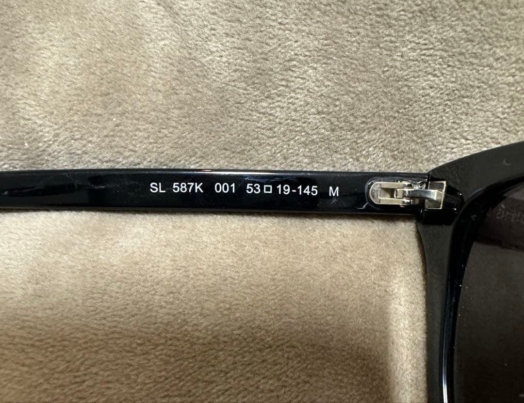 レザーケース付き⭐︎SAINT LAURENT サングラス