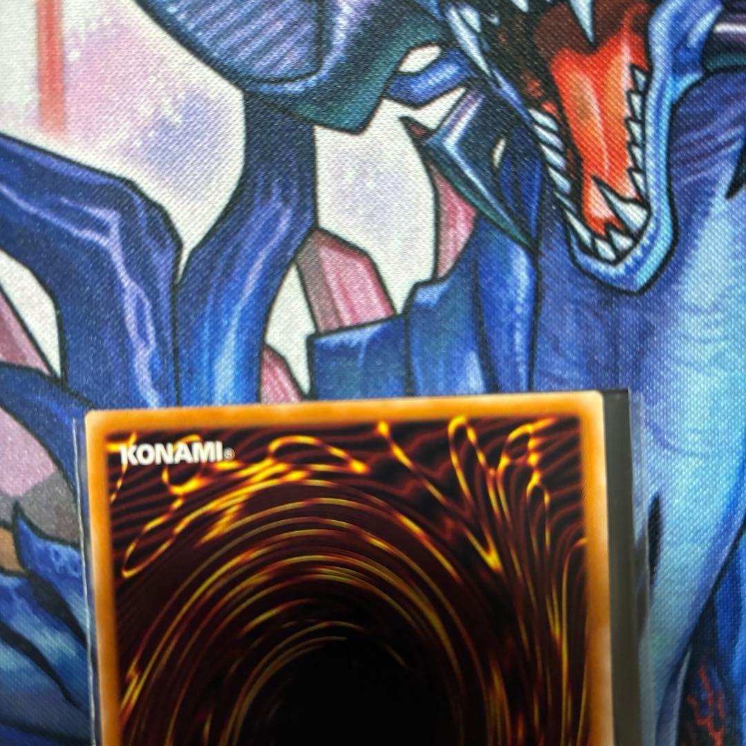 遊戯王 マジシャン・オブ・ブラックカオス　初期レリーフ