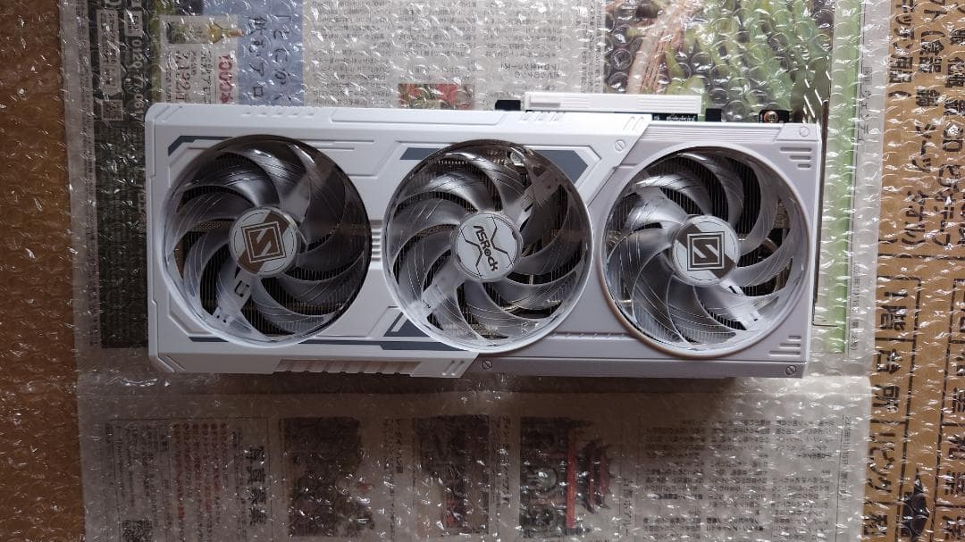 グラフィックボード・グラボ・ビデオカード Radeon RX9060XT SteelLegend 16GB OC