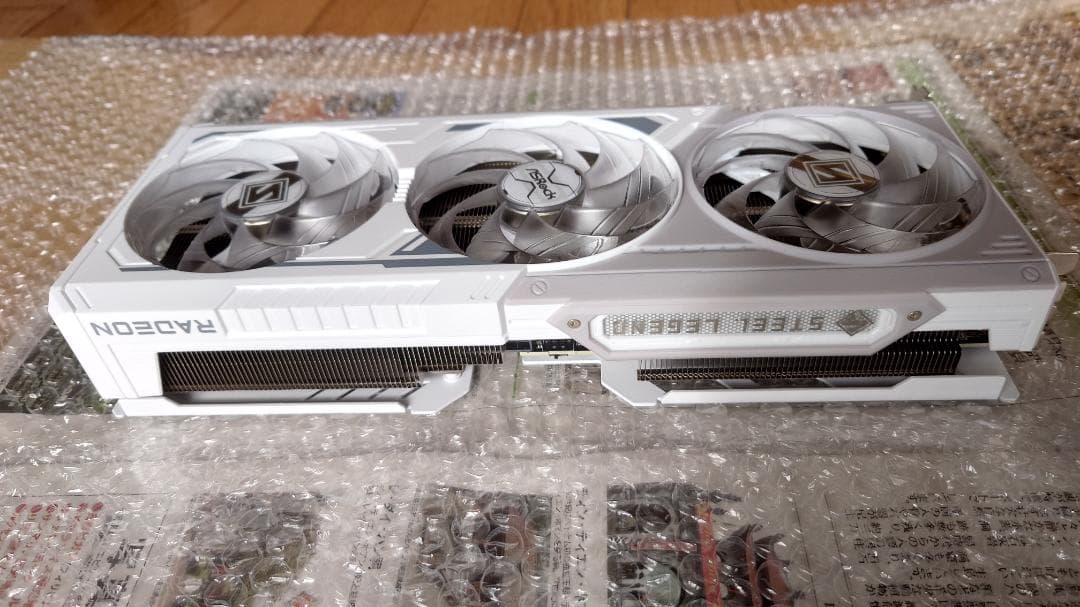 グラフィックボード・グラボ・ビデオカード Radeon RX9060XT SteelLegend 16GB OC