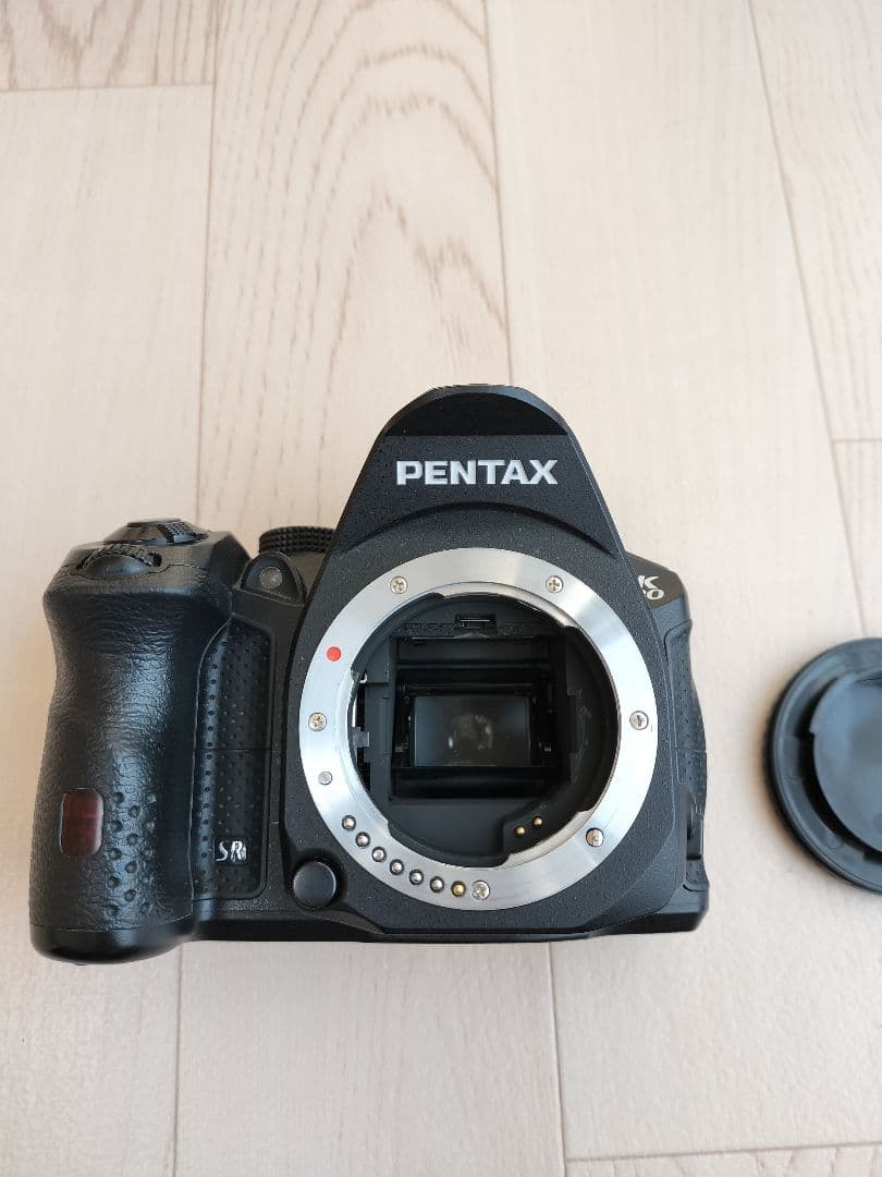 と*ろ様 PENTAX K-30 デジタル一眼レフカメラ 本体のみ(バッテリー付