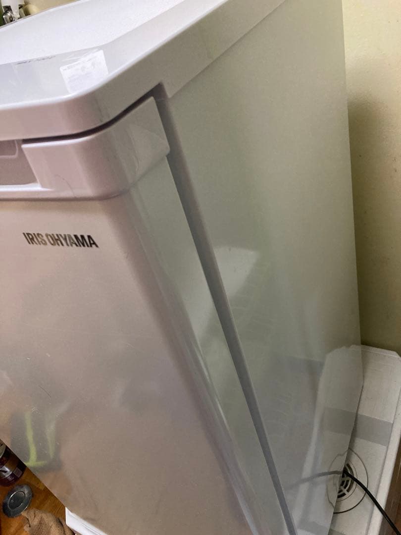 アイリスオーヤマ 冷凍庫 60L IUSD-6B-W