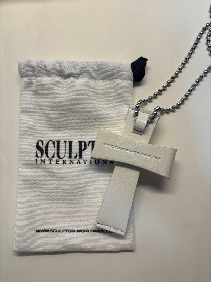 SCULPTOR クロスストラップウォレット