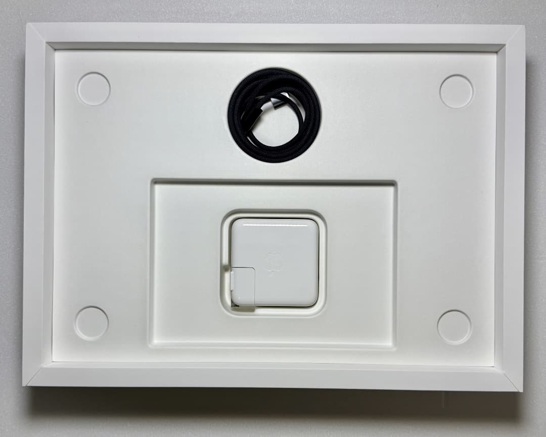 Apple M3Pro 14インチ MacBookPro