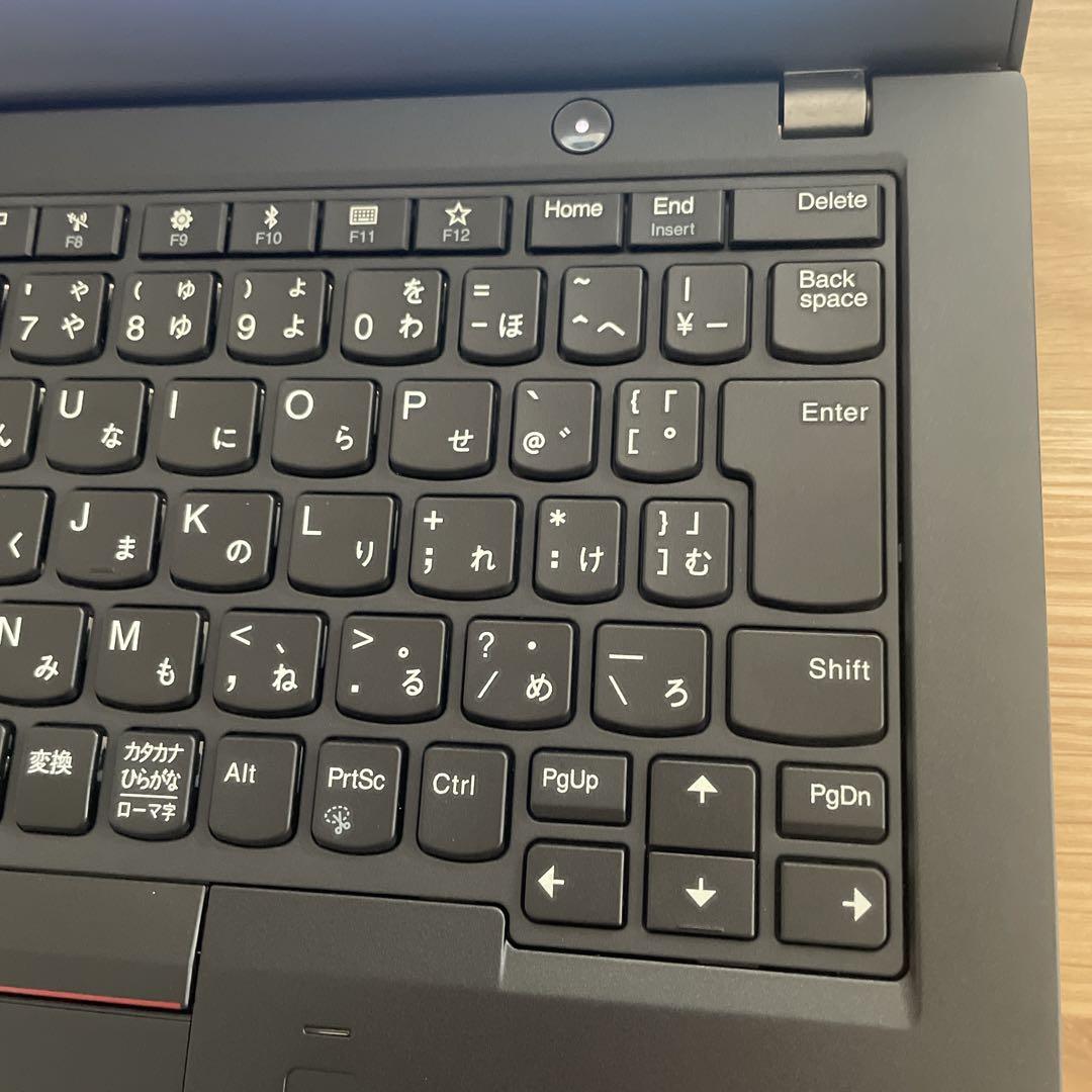 【極美品】ThinkPad X280 i5 メモリ8GB SSD256GB