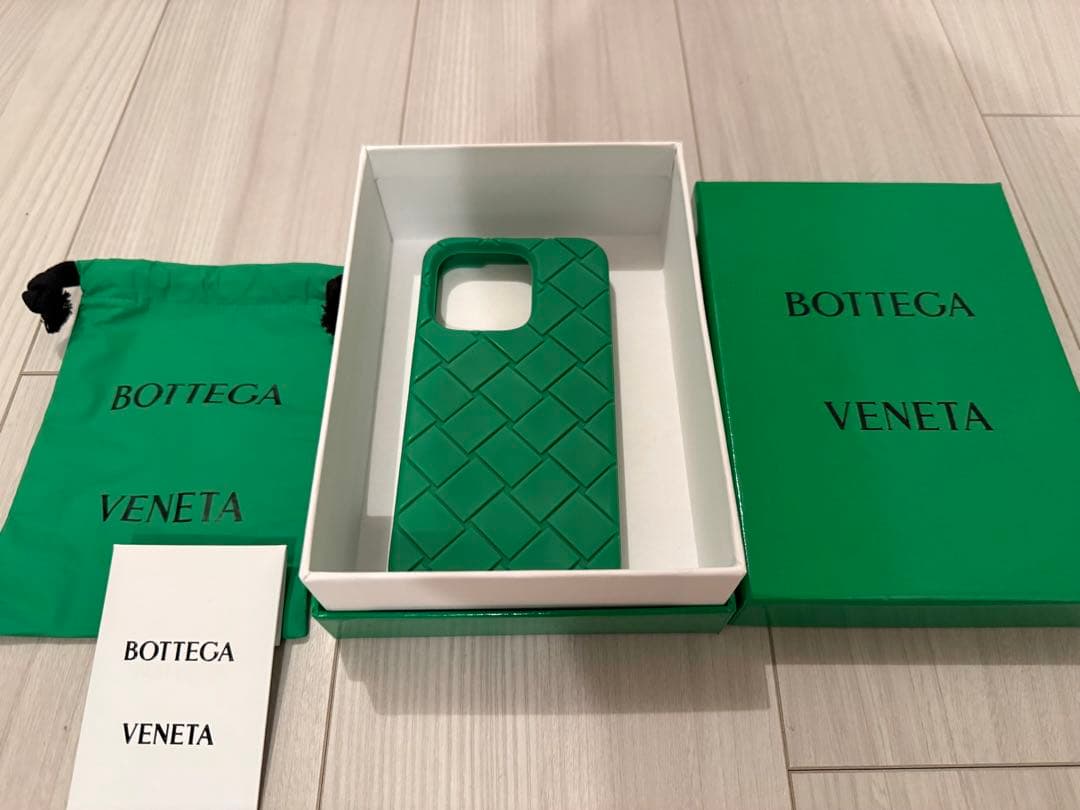 ▪️即購入可BOTTEGA VENETA グリーン iPhone16proケース