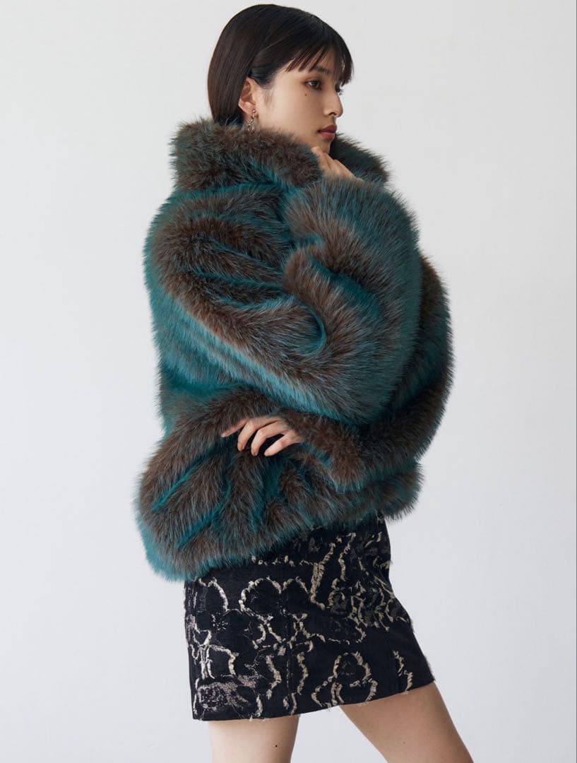 【新品未使用未開封】MURUA MIXフェイクファーブルゾン