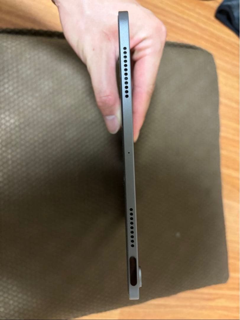 iPad Air 第4世代 WiFiモデル 256GB 本体　スペースグレー