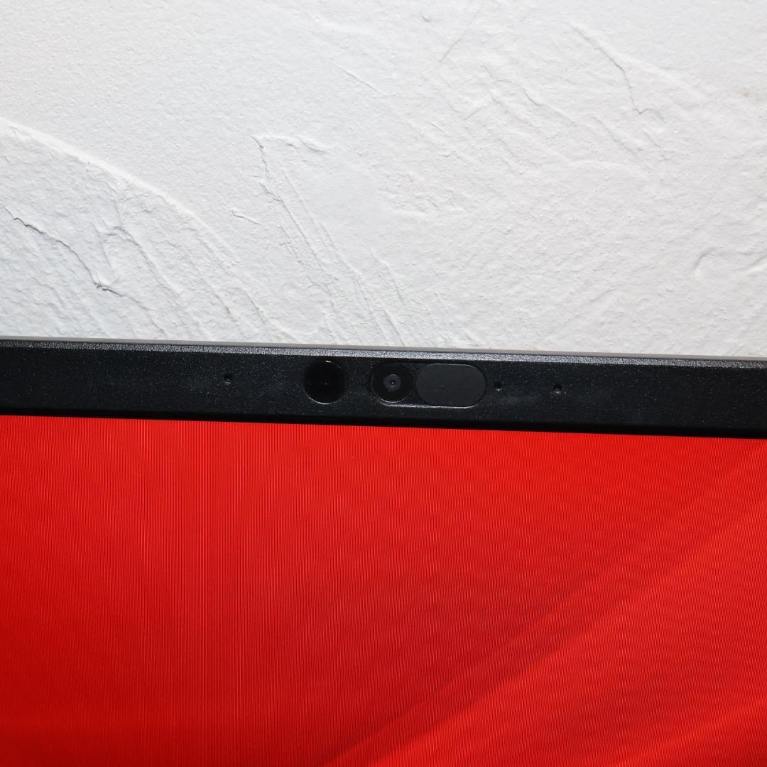 小型＆軽量Win11公式対応11世代Corei5/メ8G/SSD/無線/カメラ