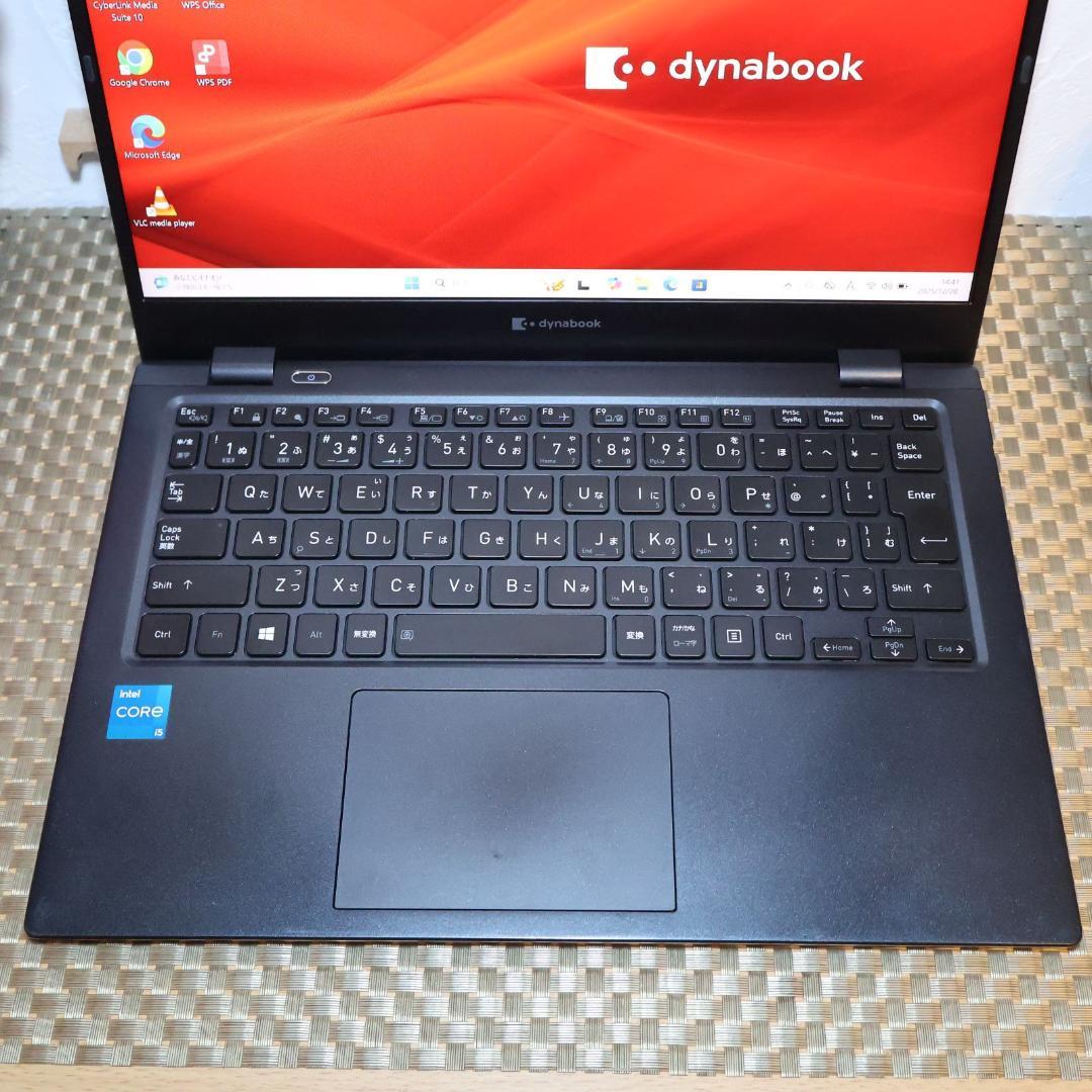 小型＆軽量Win11公式対応11世代Corei5/メ8G/SSD/無線/カメラ