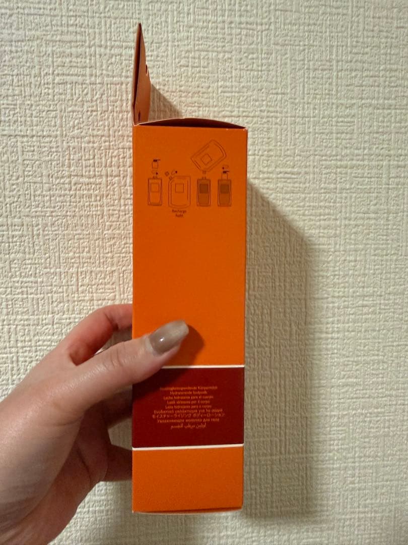 HERMESボディローション オードゥルバーブエカルラットすべり止めマット付き⭐︎