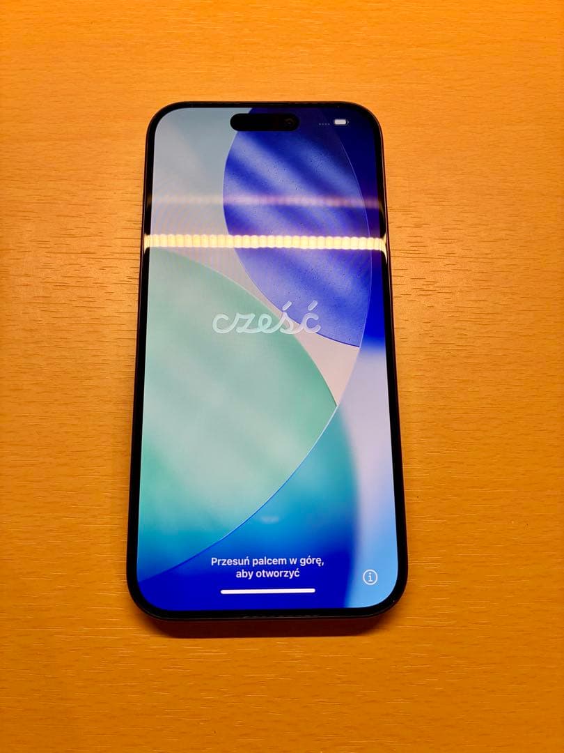 美品 Apple iPhone 15 Pro 128GB ブラックチタニウム