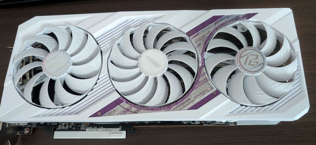 グラフィックボード・グラボ・ビデオカード ASRock Radeon RX 7900 XT White 20GB OC