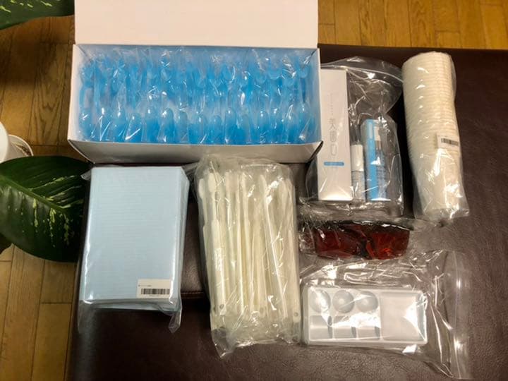 シャリオン社製:セルフホワイトニング機器/ホワイトLED55